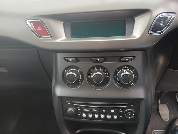 Used Citroen C3 2014 for sale - 76299658: Photo 10