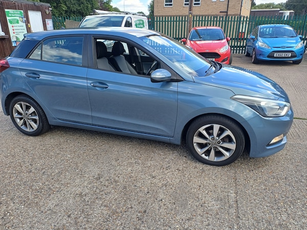 Used Hyundai i20 2016 for sale - 75070181: Photo 3