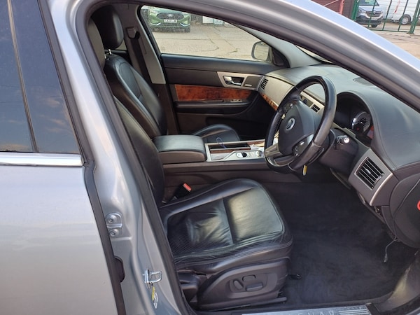 Used Jaguar XF 2008 for sale - 75612804: Photo 5