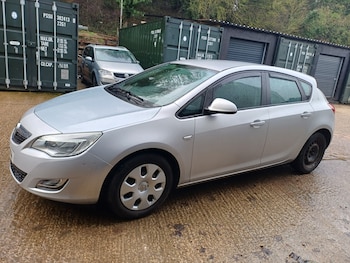 Used Vauxhall Astra 2011 for sale - 77475752: Photo