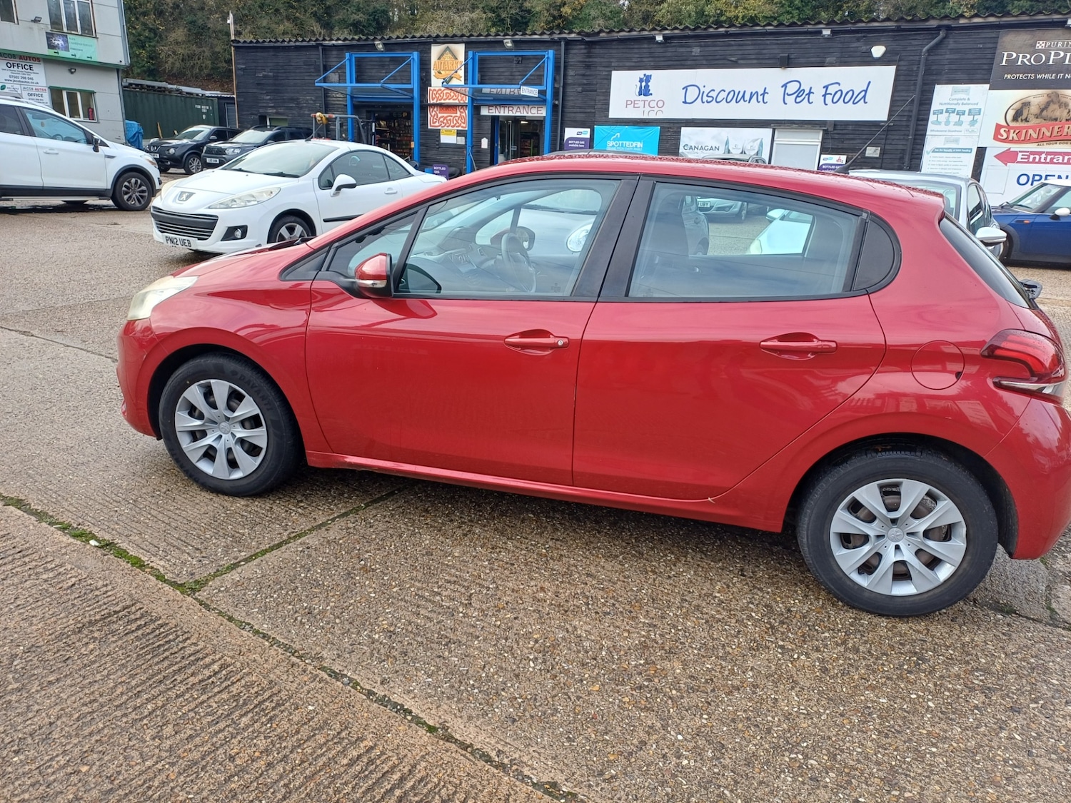 Used Peugeot 208 2016 for sale - 76548135: Photo 1