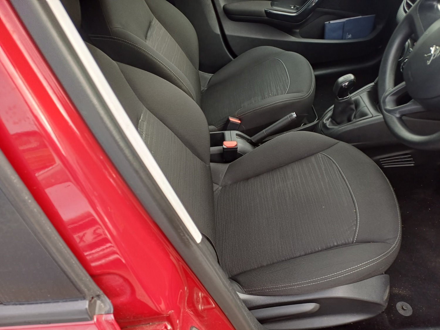 Used Peugeot 208 2016 for sale - 76548135: Photo 10