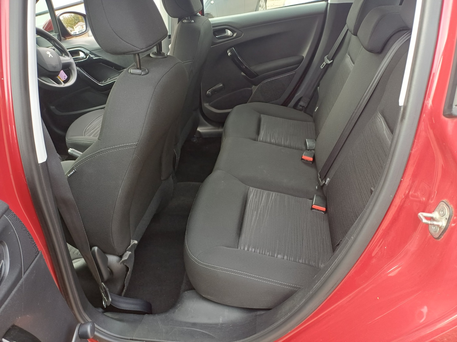 Used Peugeot 208 2016 for sale - 76548135: Photo 11