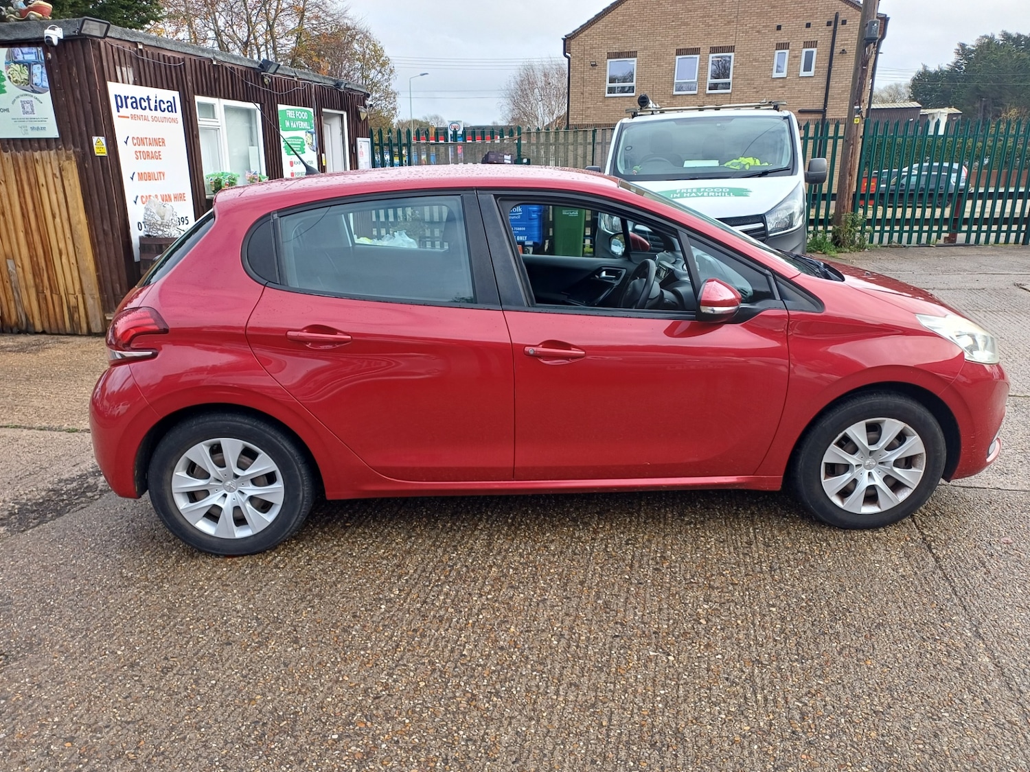 Used Peugeot 208 2016 for sale - 76548135: Photo 5