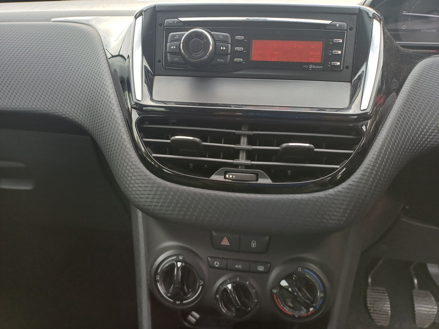 Used Peugeot 208 2016 for sale - 76548135: Photo 7