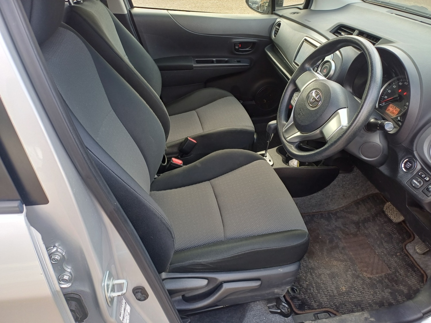 Used Toyota Yaris 2025 for sale - 76369550: Photo 8