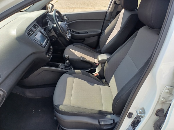 Used Hyundai i20 2019 for sale - 75070191: Photo 11