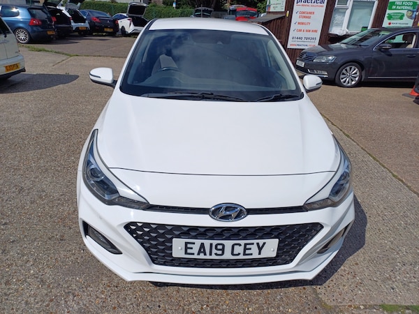 Used Hyundai i20 2019 for sale - 75070191: Photo 3