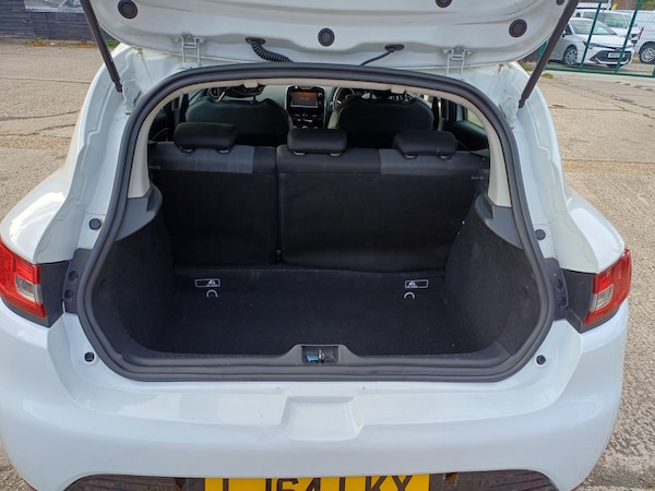 Used Renault Clio 2014 for sale - 76178110: Photo 10