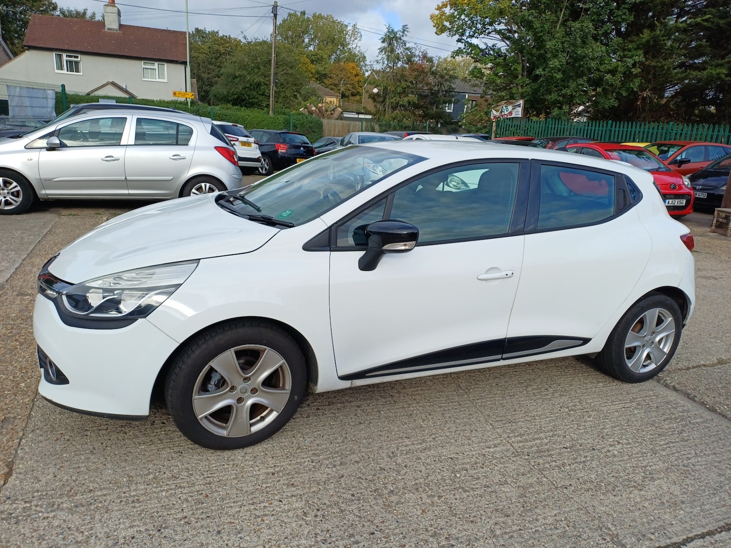 Used Renault Clio 2014 for sale - 76178110: Photo 13