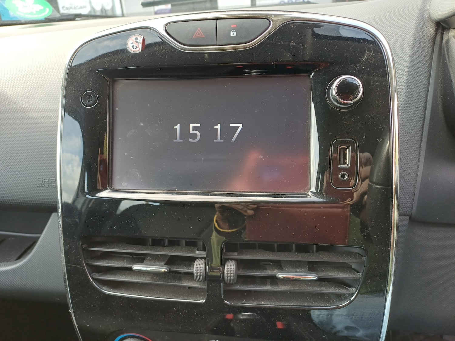 Used Renault Clio 2014 for sale - 76178110: Photo 15