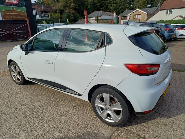 Used Renault Clio 2014 for sale - 76178110: Photo 1