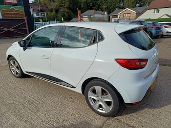 2014 (64) - 1.2 16V Dynamique MediaNav 5dr