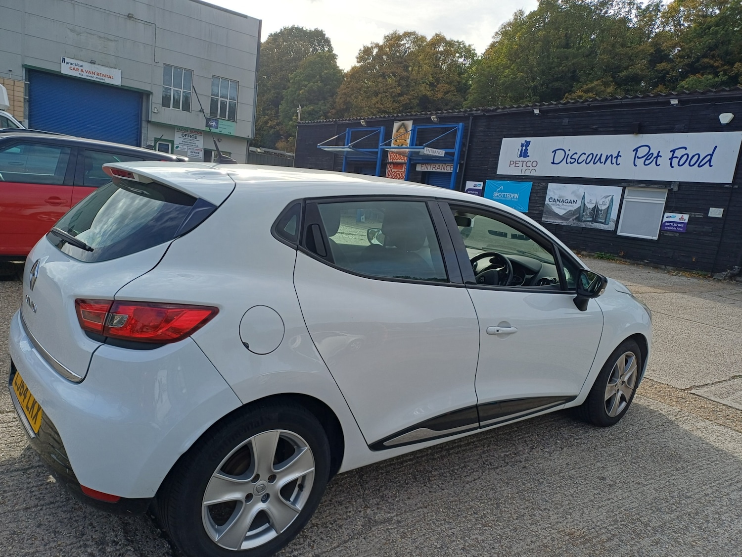 Used Renault Clio 2014 for sale - 76178110: Photo 6