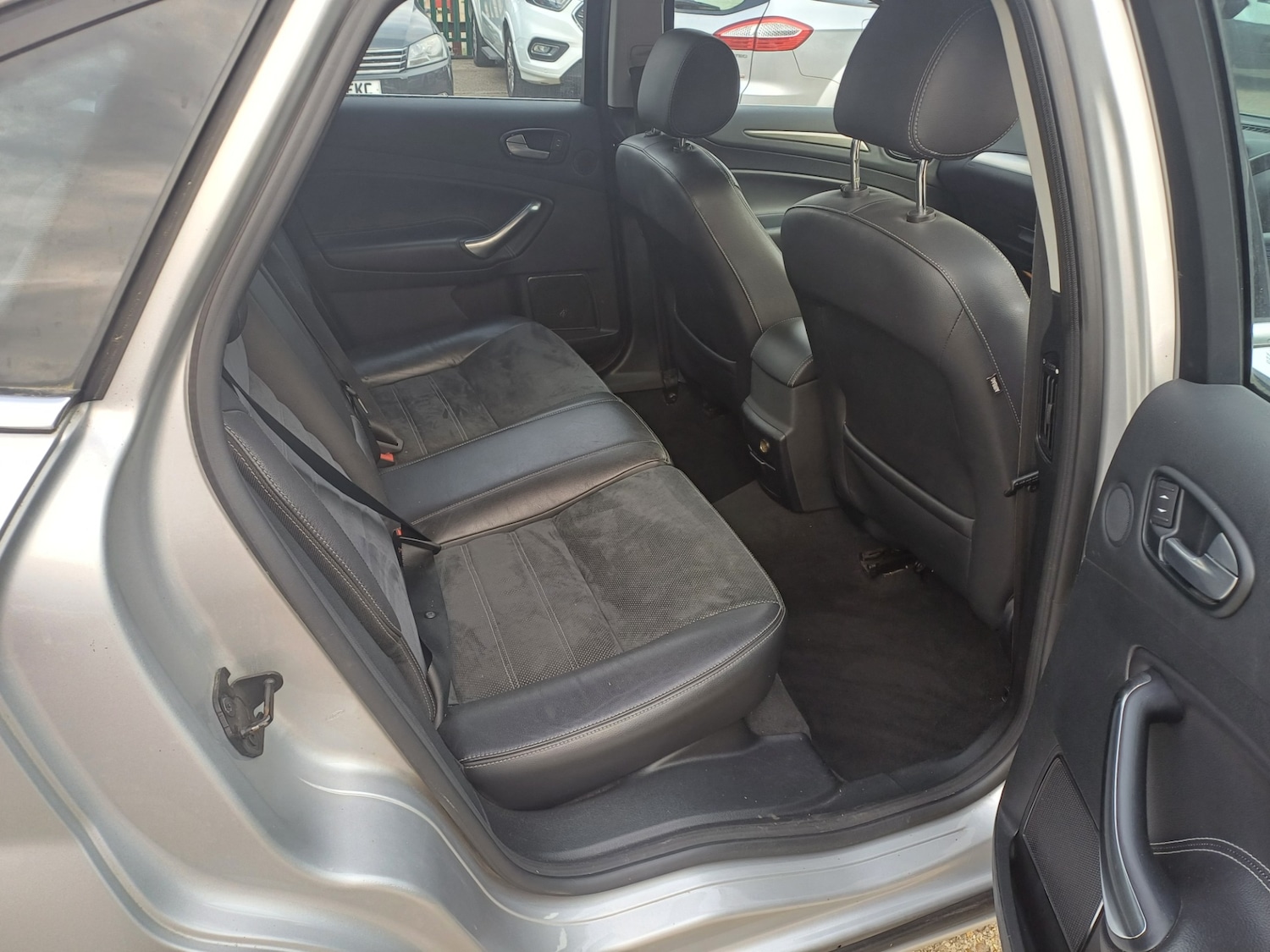 Used Ford Mondeo 2010 for sale - 76340377: Photo 7