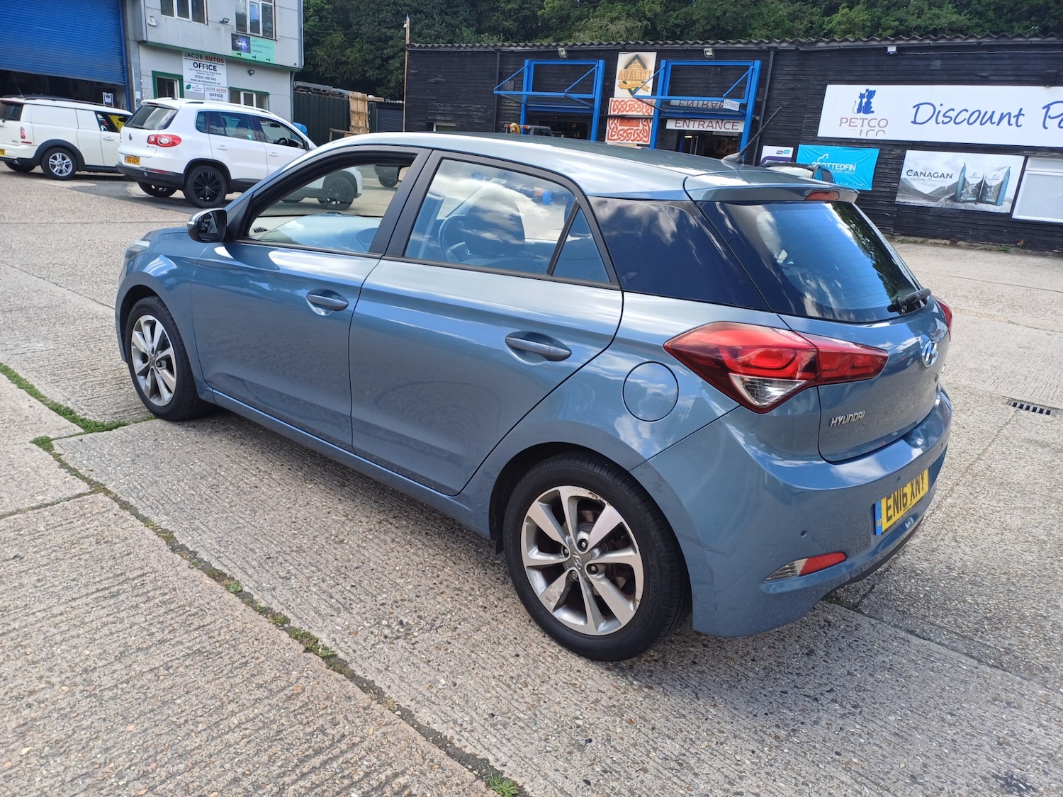 Used Hyundai i20 2016 for sale - 76502738: Photo 1