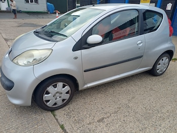 2007 (57) - 1.0 Urban Move 3dr