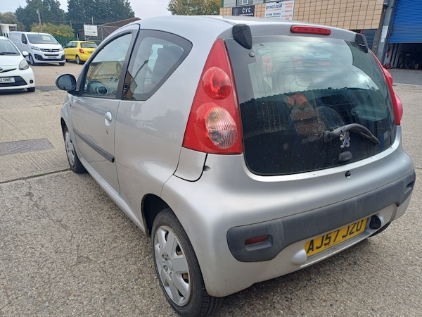 Used Peugeot 107 2007 for sale - 76299651: Photo 2