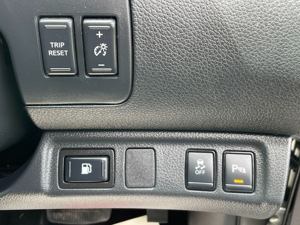 Used Nissan Navara 2018 for sale - 75456321: Photo 29