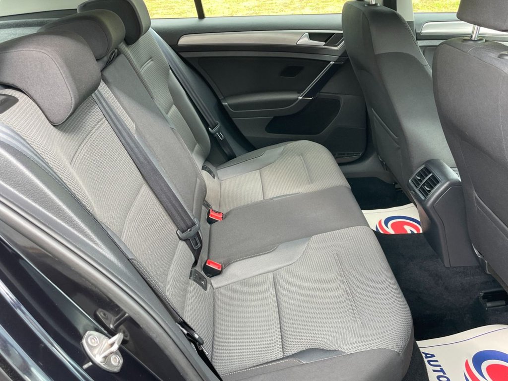 Used Volkswagen Golf 2014 for sale - 76303476: Photo 10