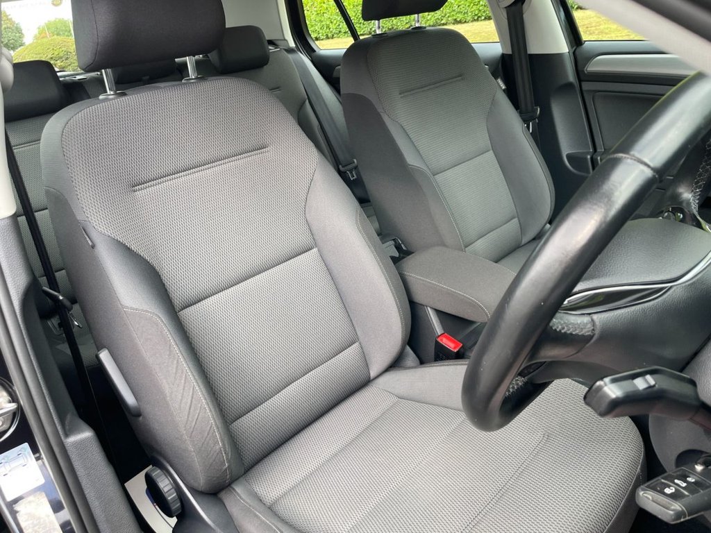 Used Volkswagen Golf 2014 for sale - 76303476: Photo 11