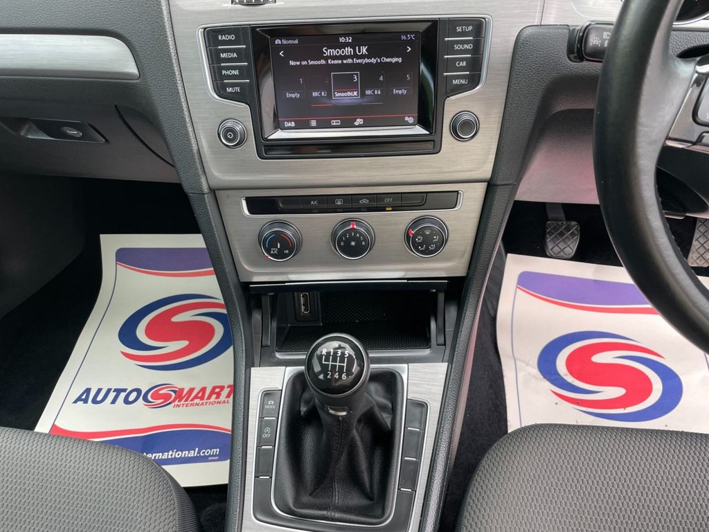 Used Volkswagen Golf 2014 for sale - 76303476: Photo 16