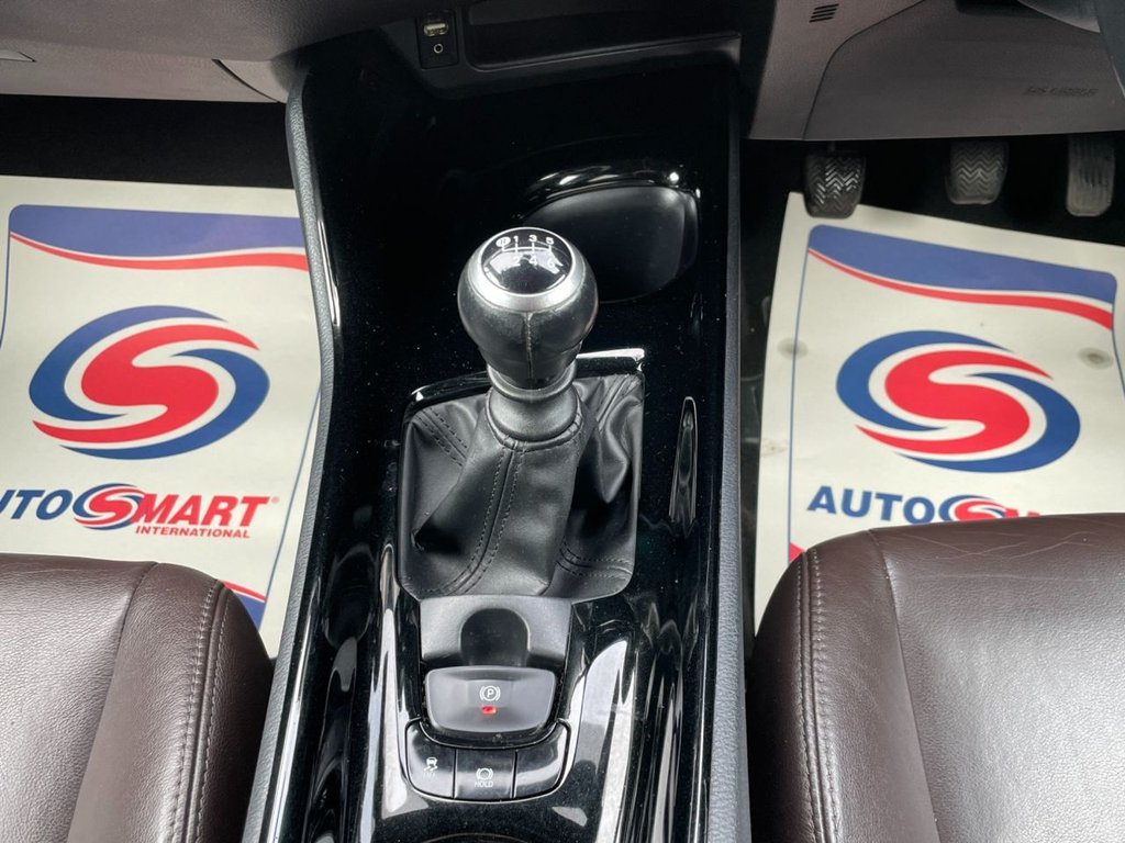 Used Toyota C-HR 2017 for sale - 77780629: Photo 17