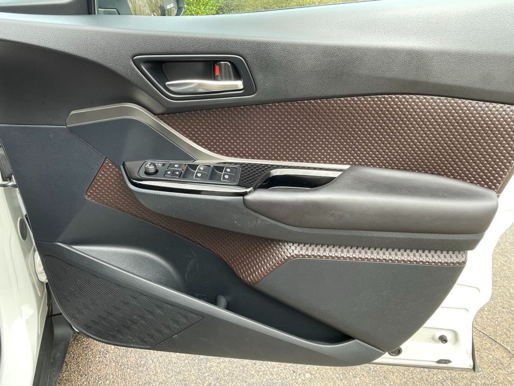 Used Toyota C-HR 2017 for sale - 77780629: Photo 37