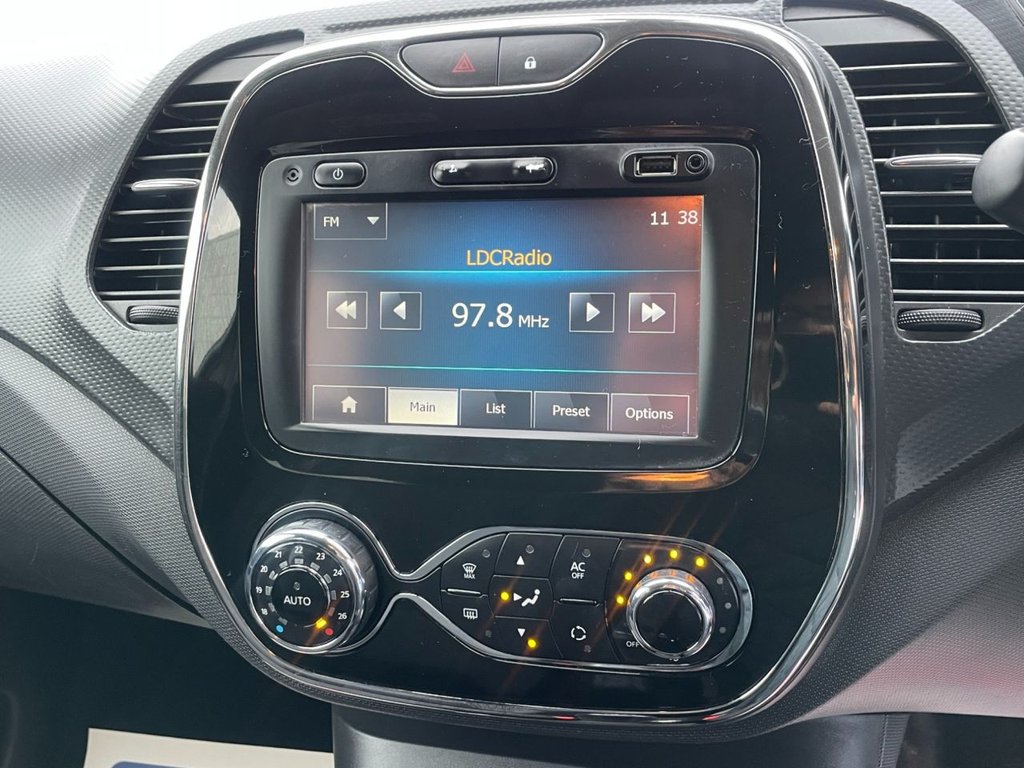 Used Renault Captur 2015 for sale - 76686309: Photo 33