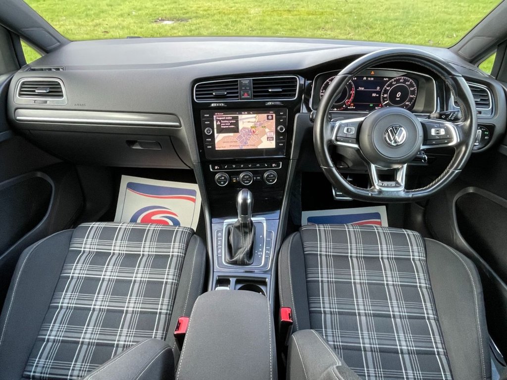 Used Volkswagen Golf 2017 for sale - 77394706: Photo 11