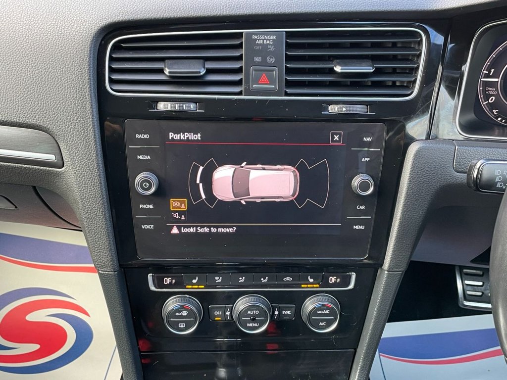 Used Volkswagen Golf 2017 for sale - 77394706: Photo 14