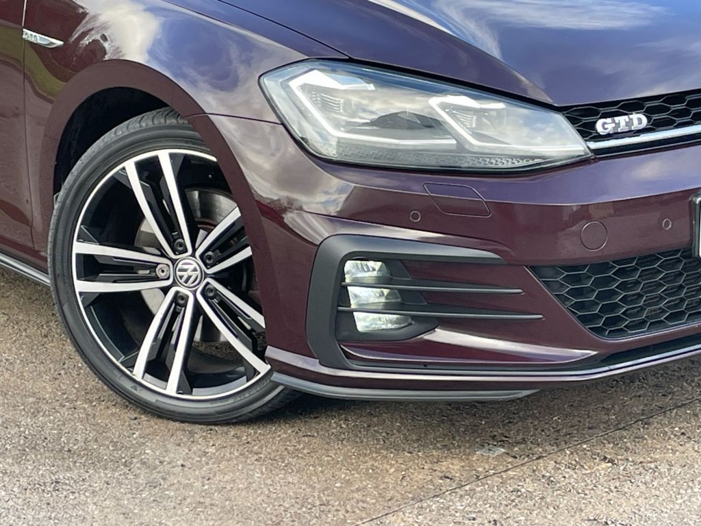 Used Volkswagen Golf 2017 for sale - 77394706: Photo 9