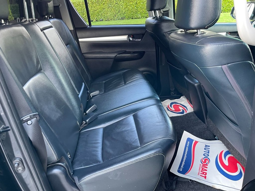 Used Toyota Hilux 2018 for sale - 77313517: Photo 12