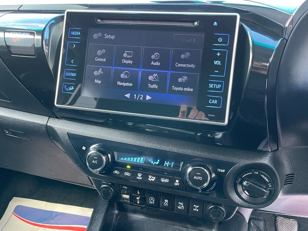 Used Toyota Hilux 2018 for sale - 77313517: Photo 17