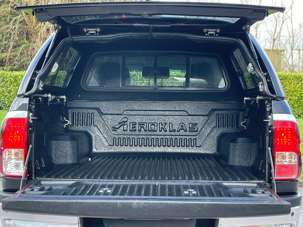 Used Toyota Hilux 2018 for sale - 77313517: Photo 19