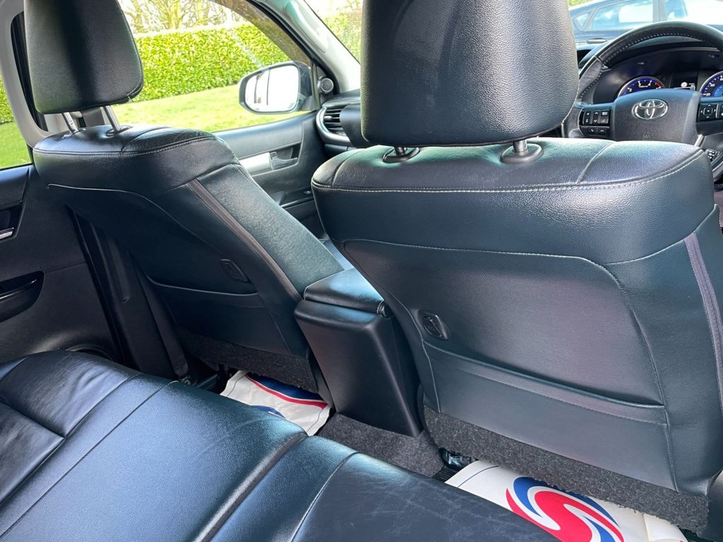 Used Toyota Hilux 2018 for sale - 77313517: Photo 46