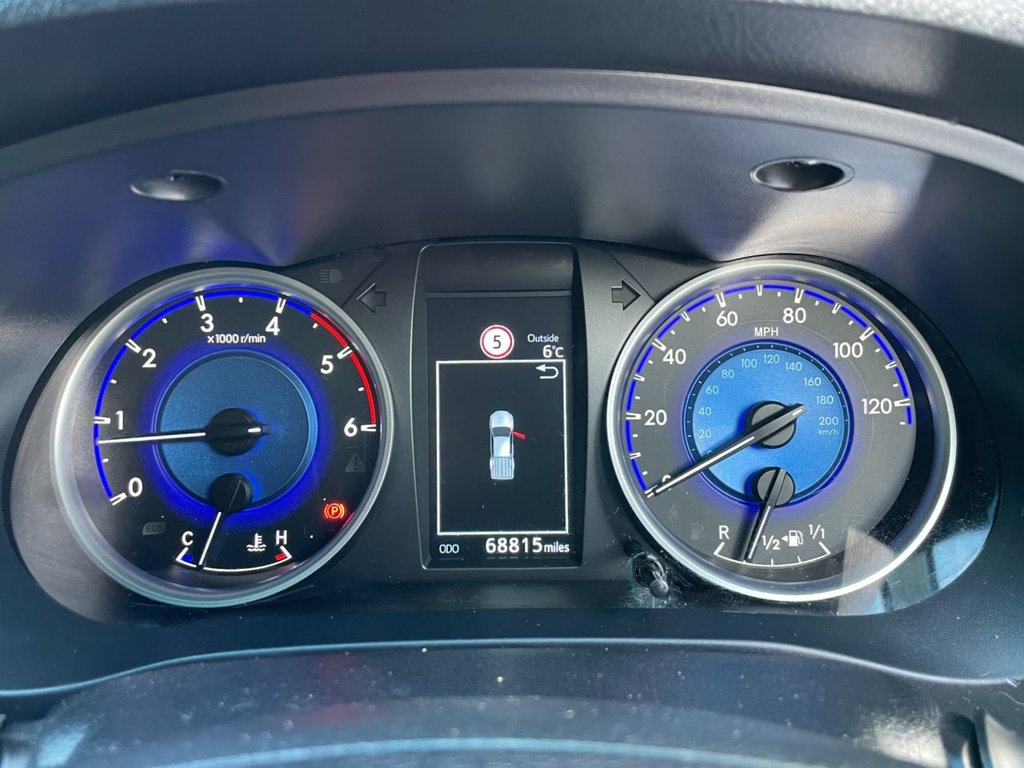 Used Toyota Hilux 2018 for sale - 77313517: Photo 49