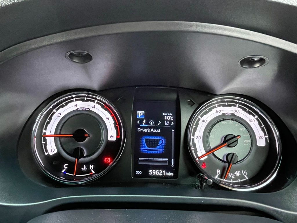 Used Toyota Hilux 2018 for sale - 77835828: Photo 18