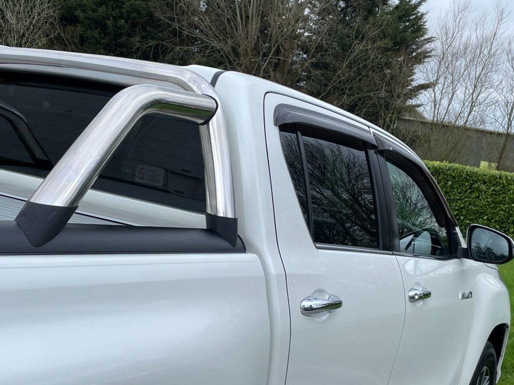 Used Toyota Hilux 2018 for sale - 77835828: Photo 24