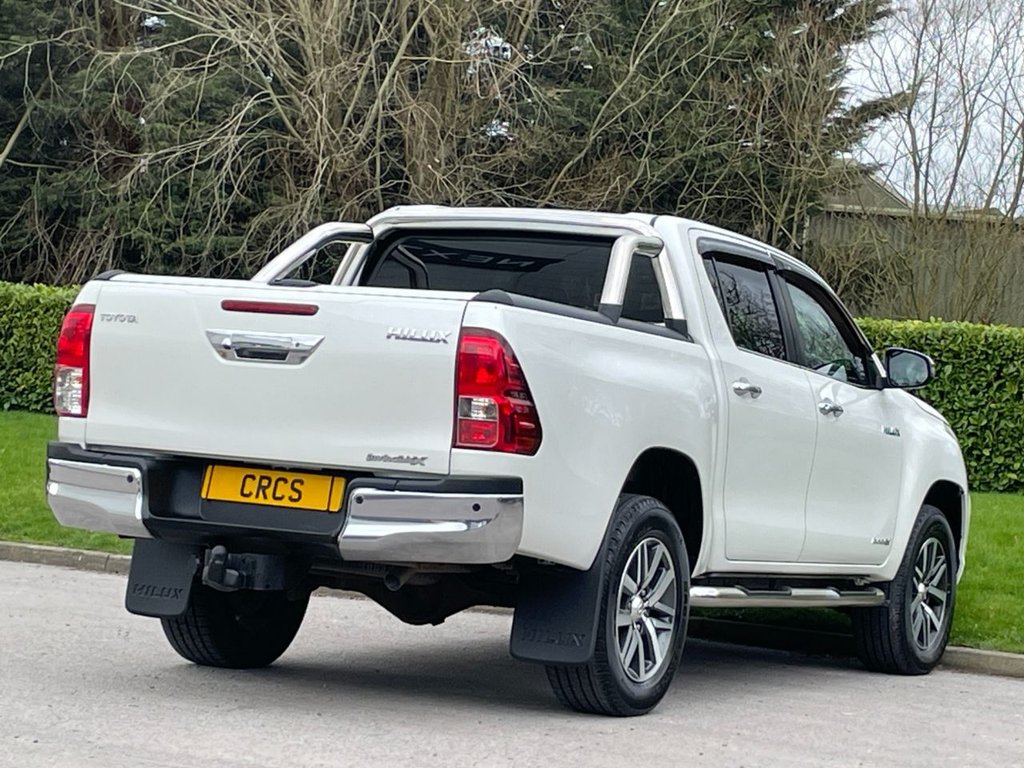 Used Toyota Hilux 2018 for sale - 77835828: Photo 32