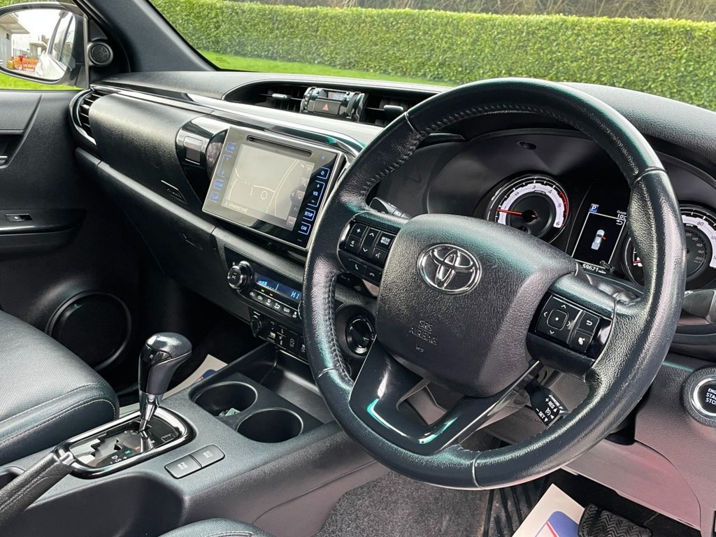 Used Toyota Hilux 2018 for sale - 77835828: Photo 43