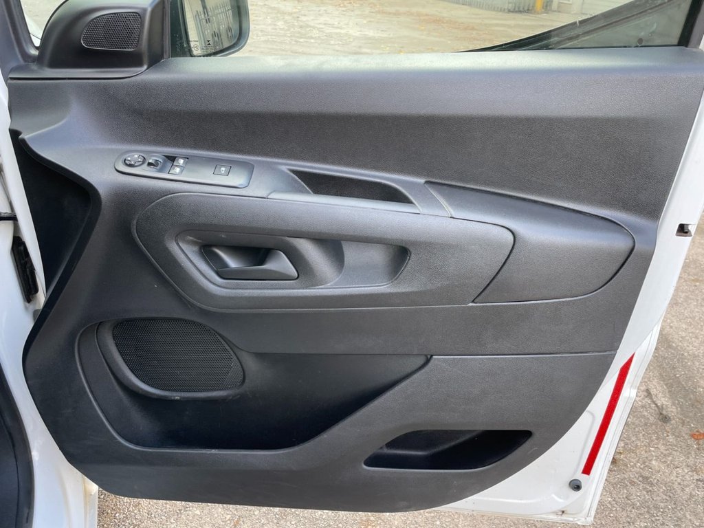 Used Vauxhall Combo 2020 for sale - 76376065: Photo 31