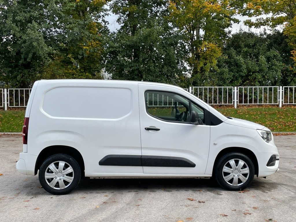 Used Vauxhall Combo 2020 for sale - 76376065: Photo 5