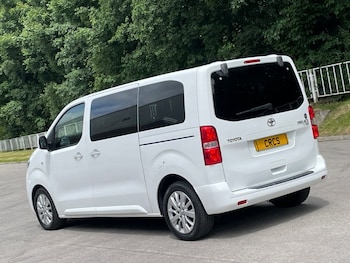 Used Toyota PROACE CITY Verso 2018 for sale - 79072540: Photo