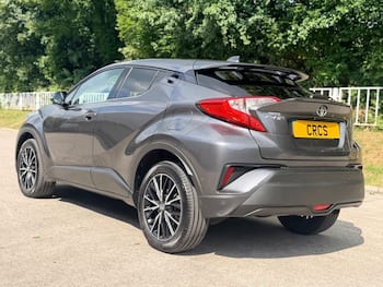 Used Toyota C-HR 2017 for sale - 79723240: Photo