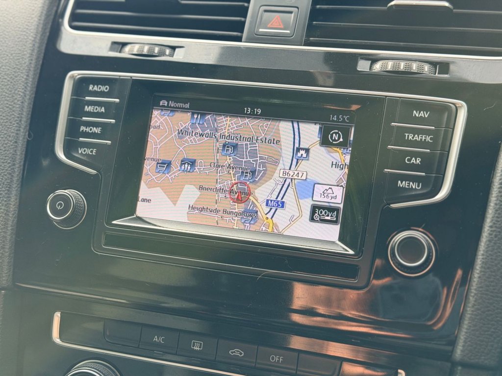 Used Volkswagen Golf 2014 for sale - 76256781: Photo 32