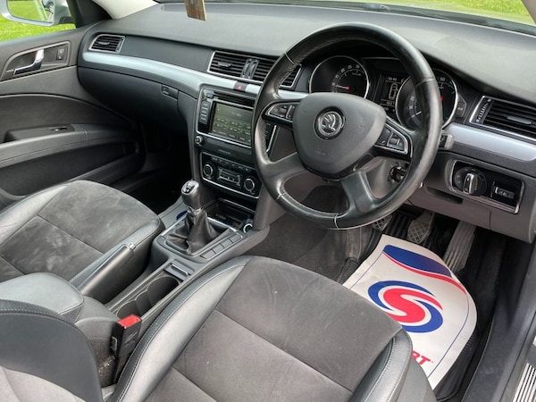Used Skoda Superb 2015 for sale - 75538021: Photo 17
