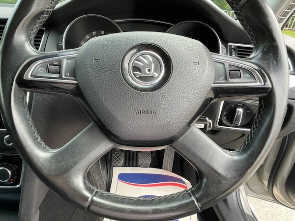 Used Skoda Superb 2015 for sale - 75538021: Photo 20