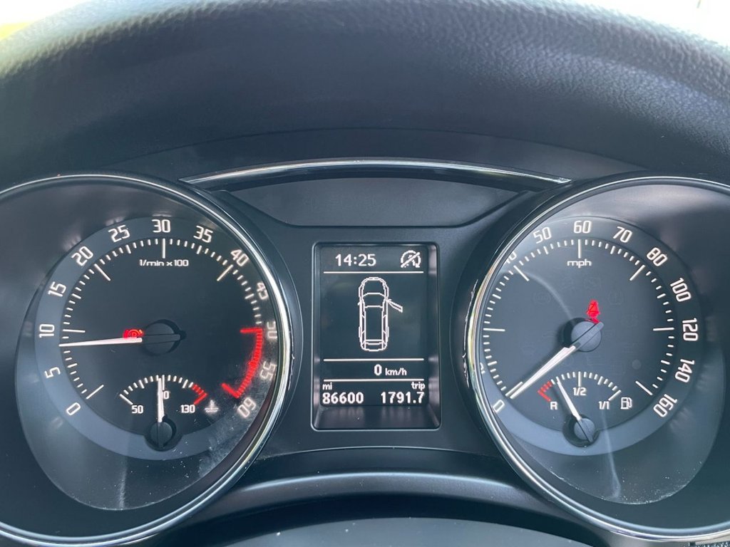 Used Skoda Superb 2015 for sale - 76245325: Photo 9