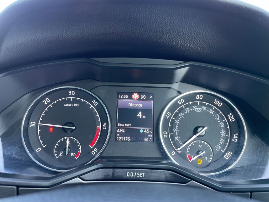 Used Skoda Superb 2017 for sale - 77893714: Photo 9